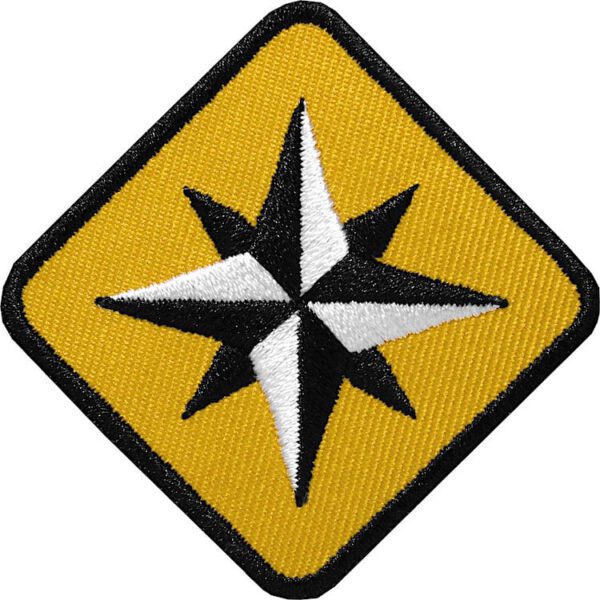 Kompass Patch im Format 46 x 46 mm in Gelb. Hochwertig gestickt zum Aufbügeln oder Aufnähen.